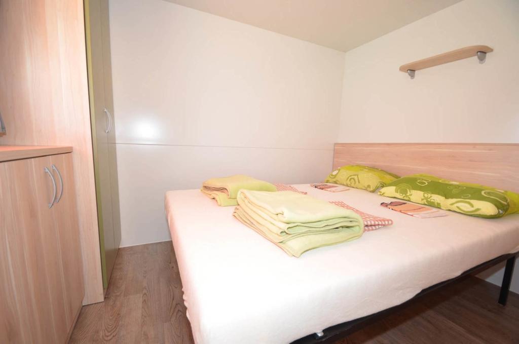 Campsite Pisak - Mobile Homes By The Sea Seline Extérieur photo
