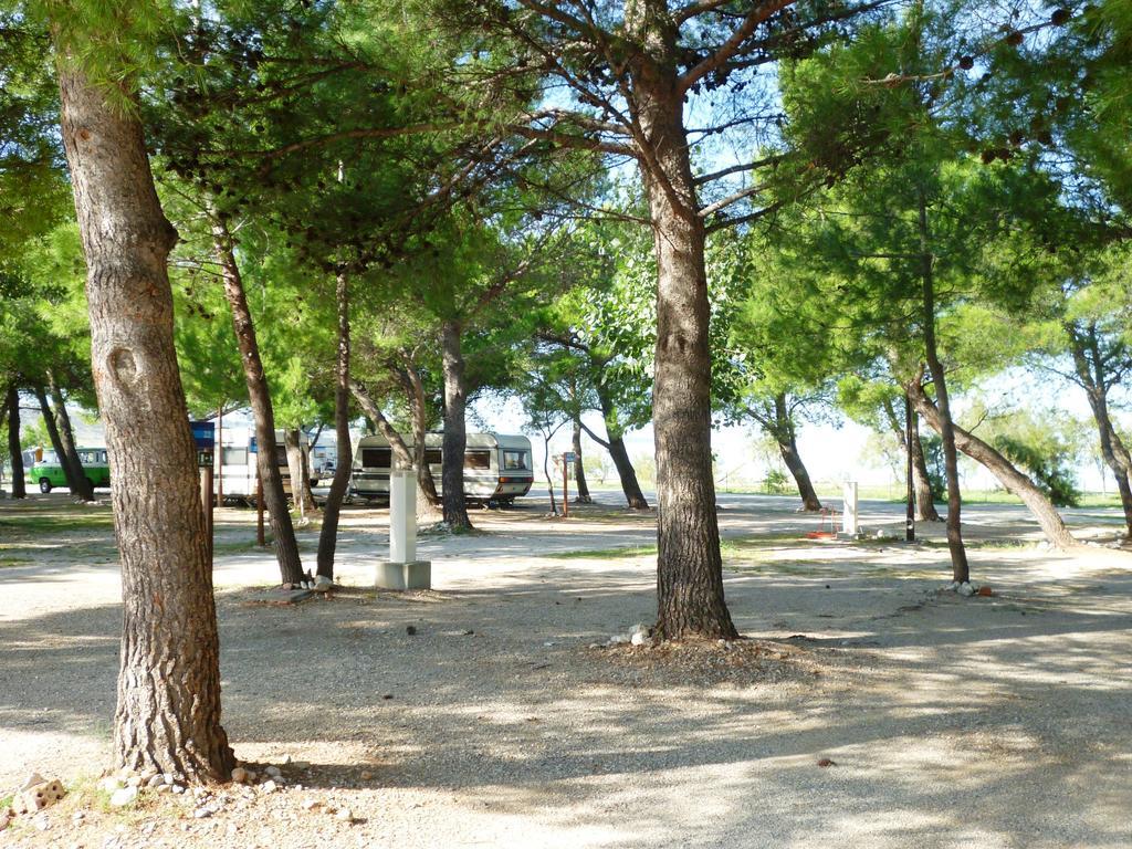 Campsite Pisak - Mobile Homes By The Sea Seline Extérieur photo
