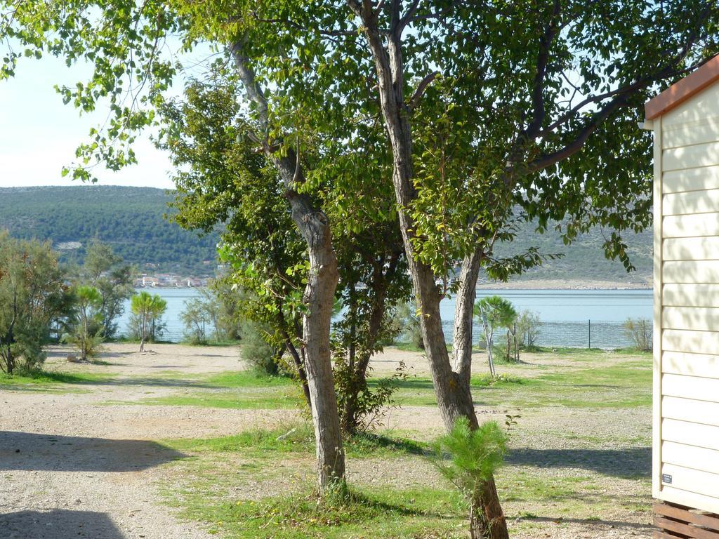 Campsite Pisak - Mobile Homes By The Sea Seline Extérieur photo